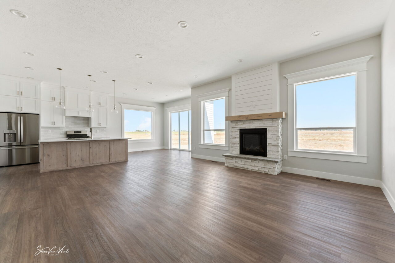 Plan Declaration Deluxe • Thomas Nelson Homes