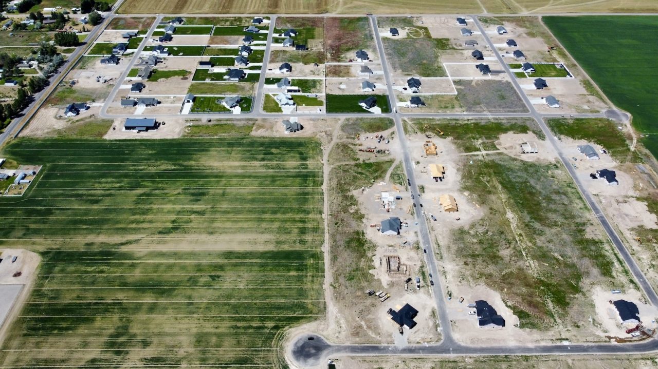 Community Cedar Estates • Thomas Nelson Homes